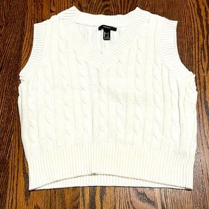 Forever 21 Sz S v-neck white sweater vest NWOT